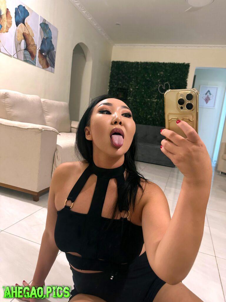 Can we kiss on the first date?