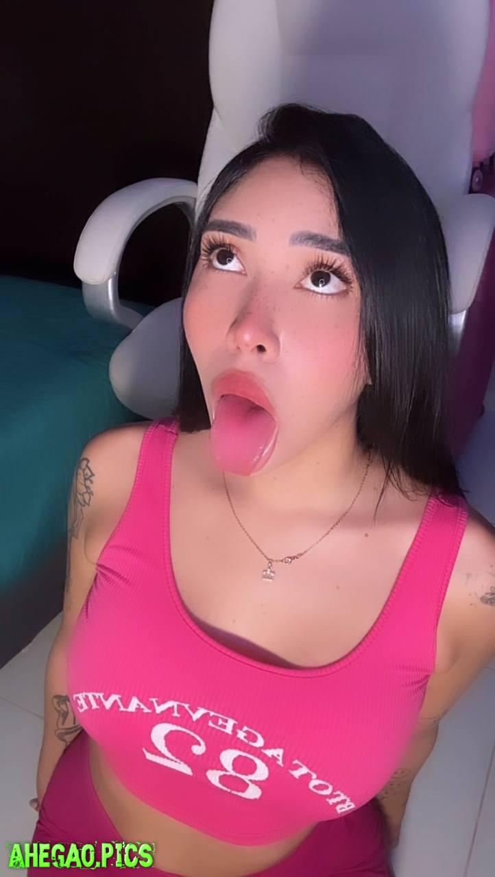 Down here waiting for your load daddy