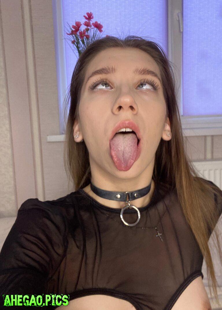 My pretty little mouth was made to blow you dry...