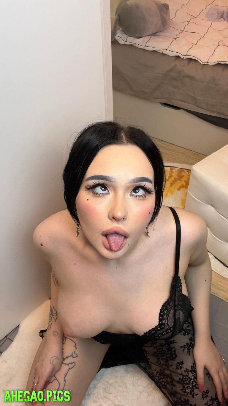 yes daddy cum on me