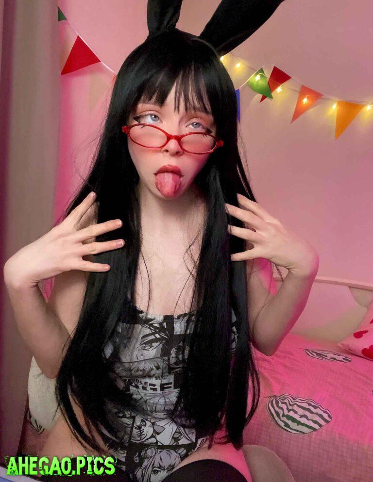 Awaiting ahegao cum slut