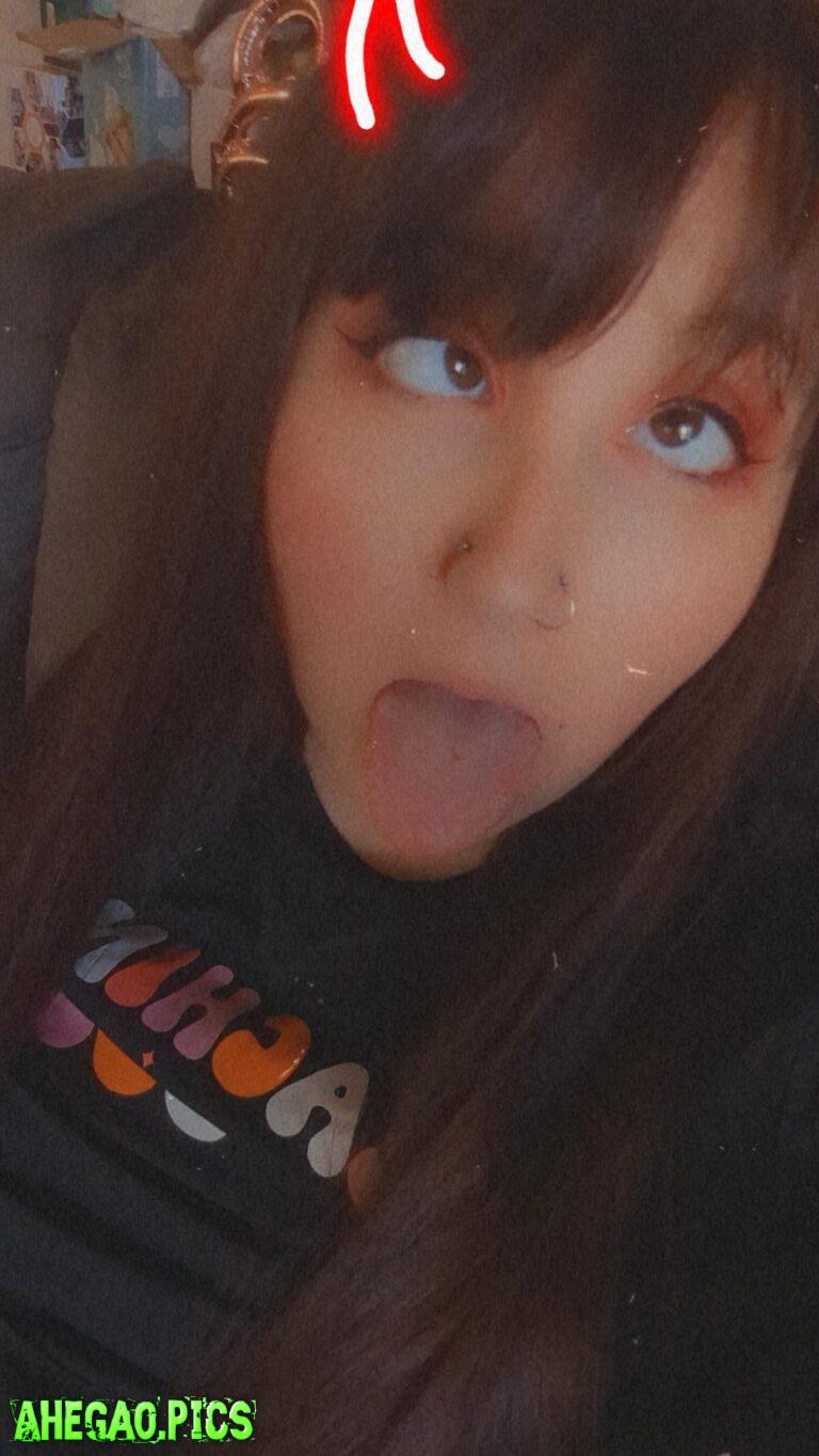 Give me a reason to make this face for you irl daddyy